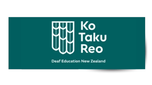 Ko Taku Reo written in white on a green background